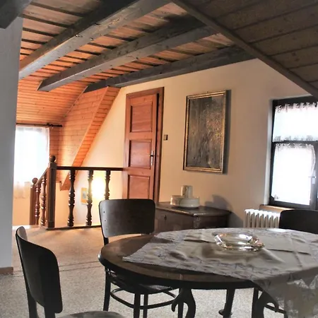 Vila Liska Pavcina Lehota (Zilinsky)